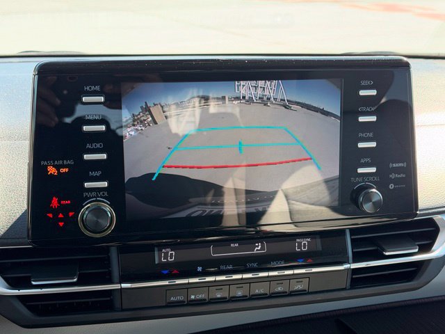 Used 2023 Toyota Sienna LE FWD image 16