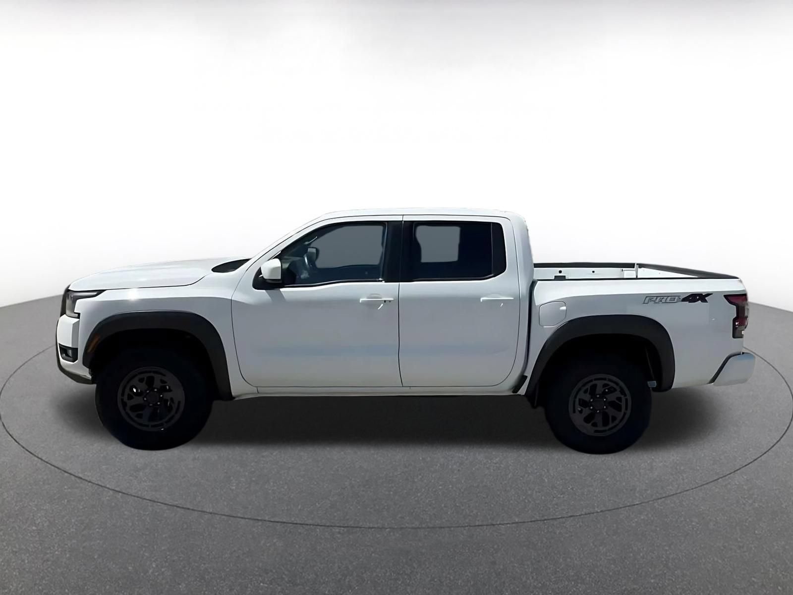 Used 2026 Nissan Frontier PRO-4X AWD/4WD image 7