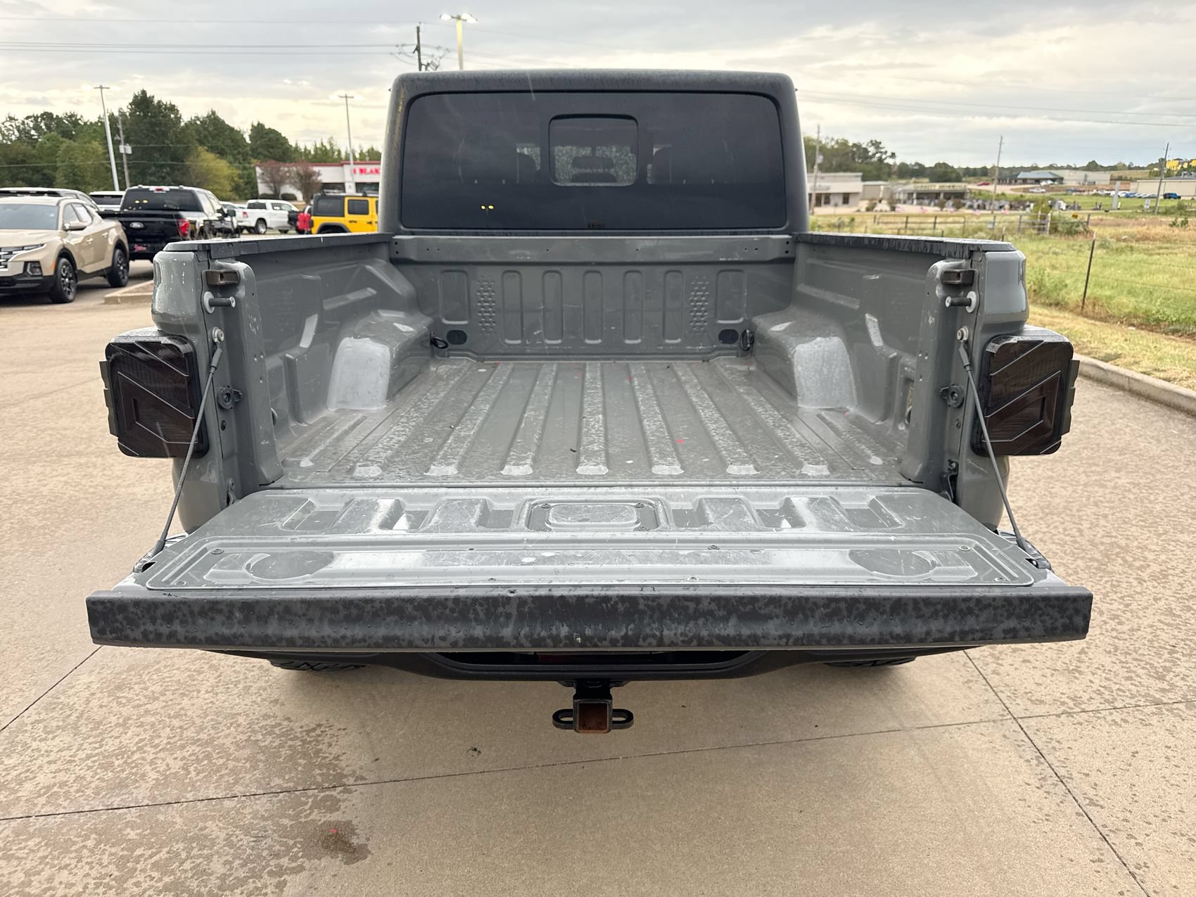 Used 2021 Jeep Gladiator Sport AWD/4WD image 21