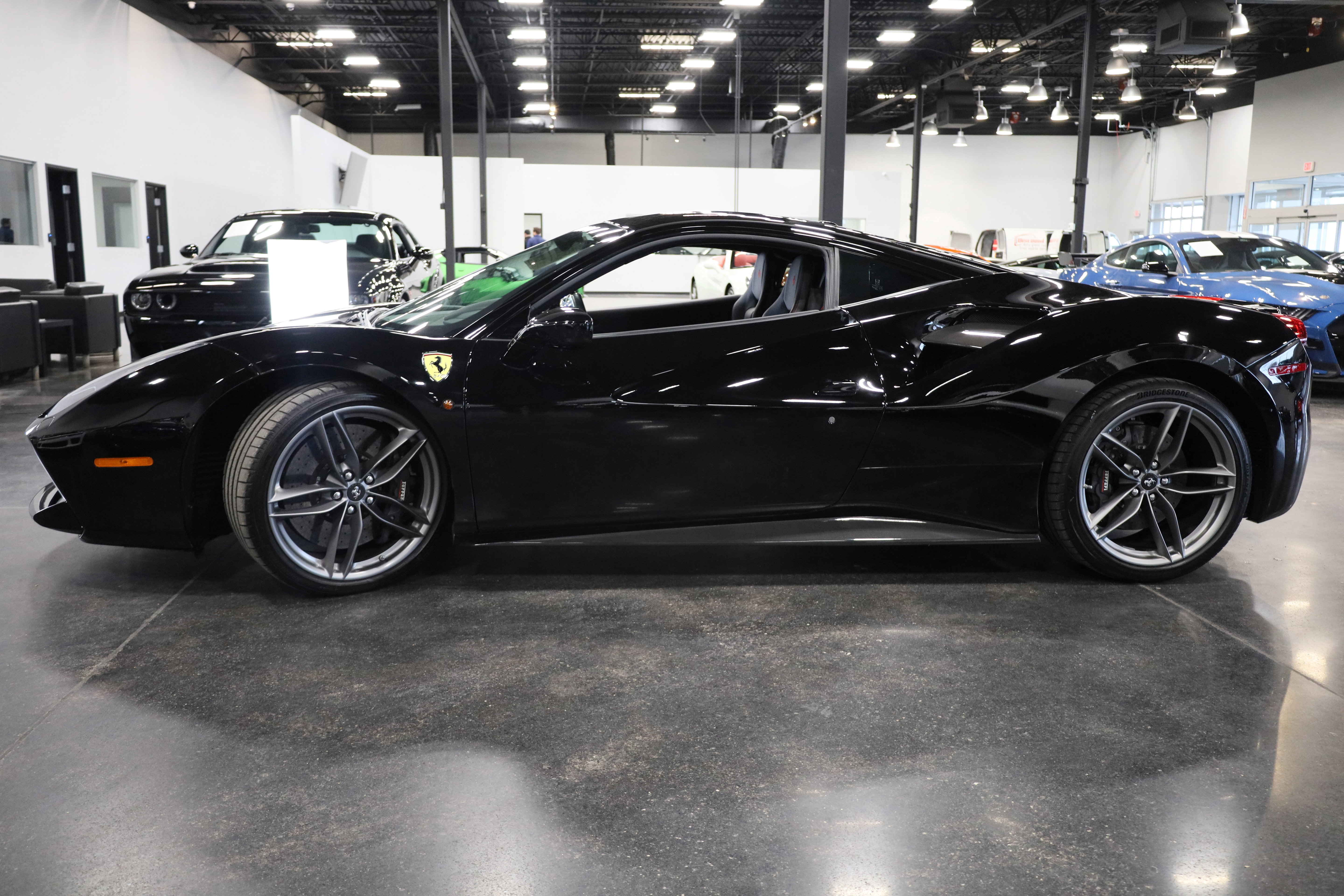 Used 2016 Ferrari 488 GTB image 9
