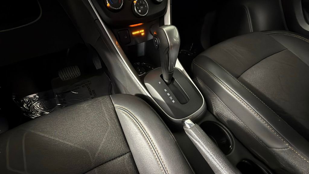 Certified 2021 Chevrolet Trax LT w/ Sport Edition image 22