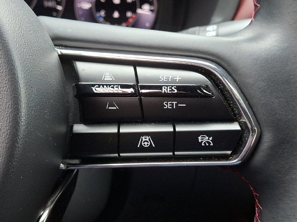 Used 2025 MAZDA CX-70 Plug-In Hybrid w/ Premium Plus AWD/4WD image 24