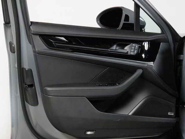 New 2025 Porsche Panamera 4 image 22
