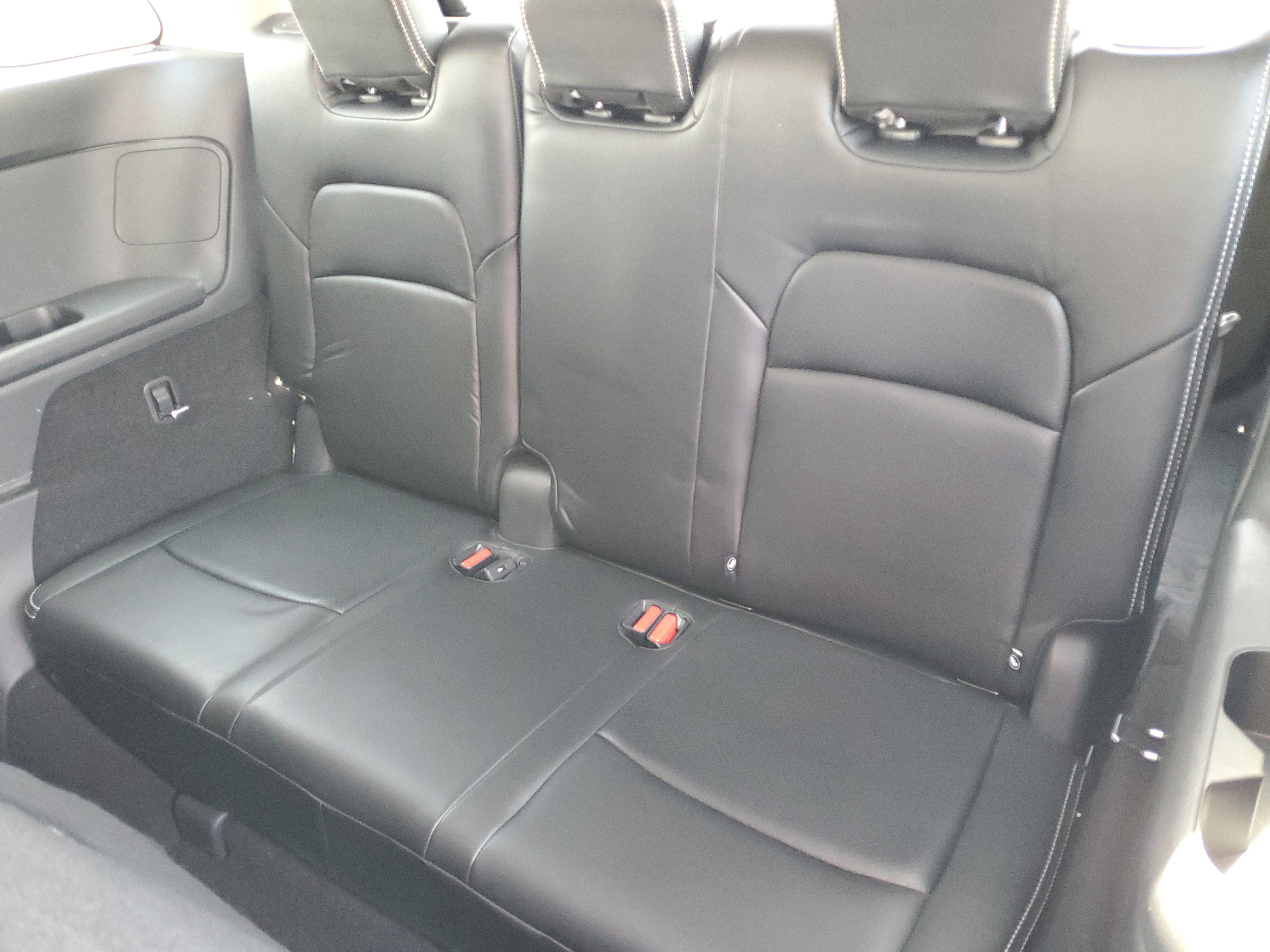 Certified 2022 Nissan Pathfinder SV FWD image 16