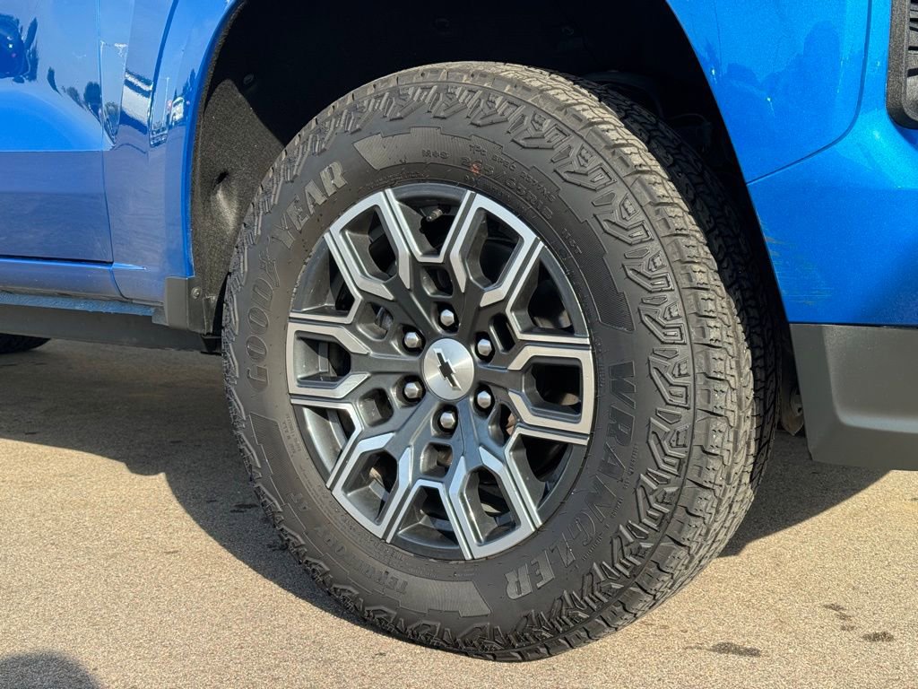 Used 2024 Chevrolet Colorado Z71 image 26