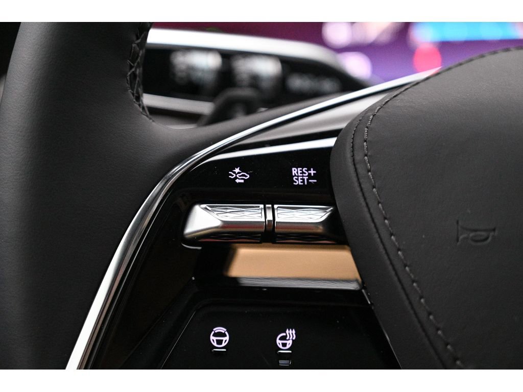 New 2025 Cadillac Escalade IQ Luxury 2 image 44