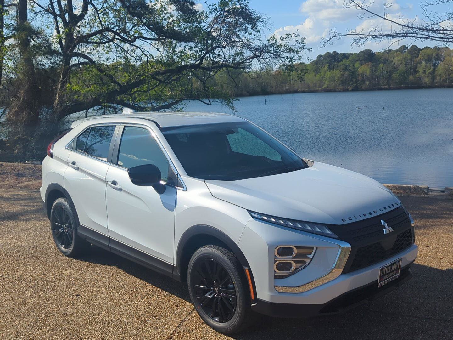 New 2026 Mitsubishi Eclipse Cross LE AWD/4WD image 2