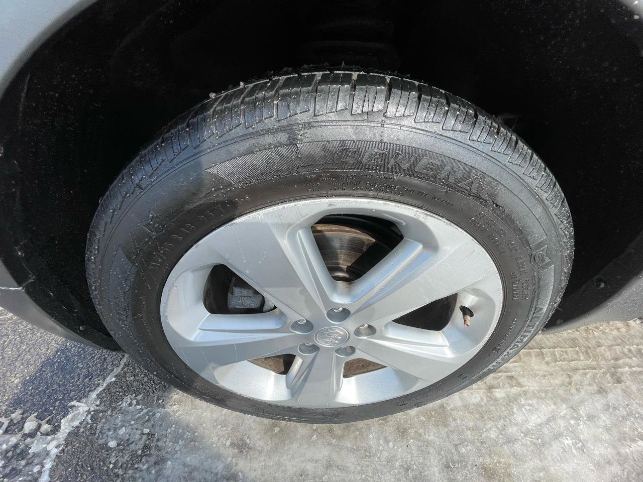 Used 2015 Buick Encore FWD image 18