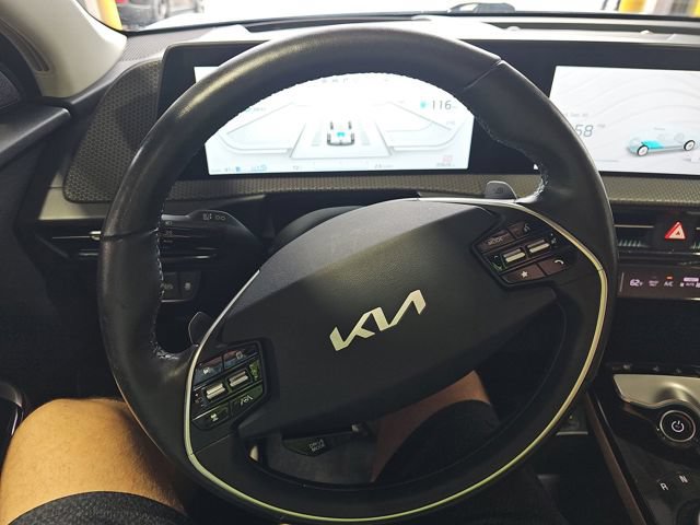Used 2023 Kia EV6 GT-Line AWD/4WD image 8