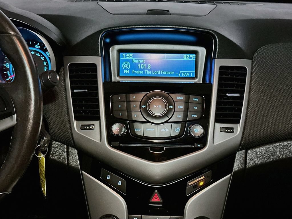 Used 2014 Chevrolet Cruze LT FWD image 11