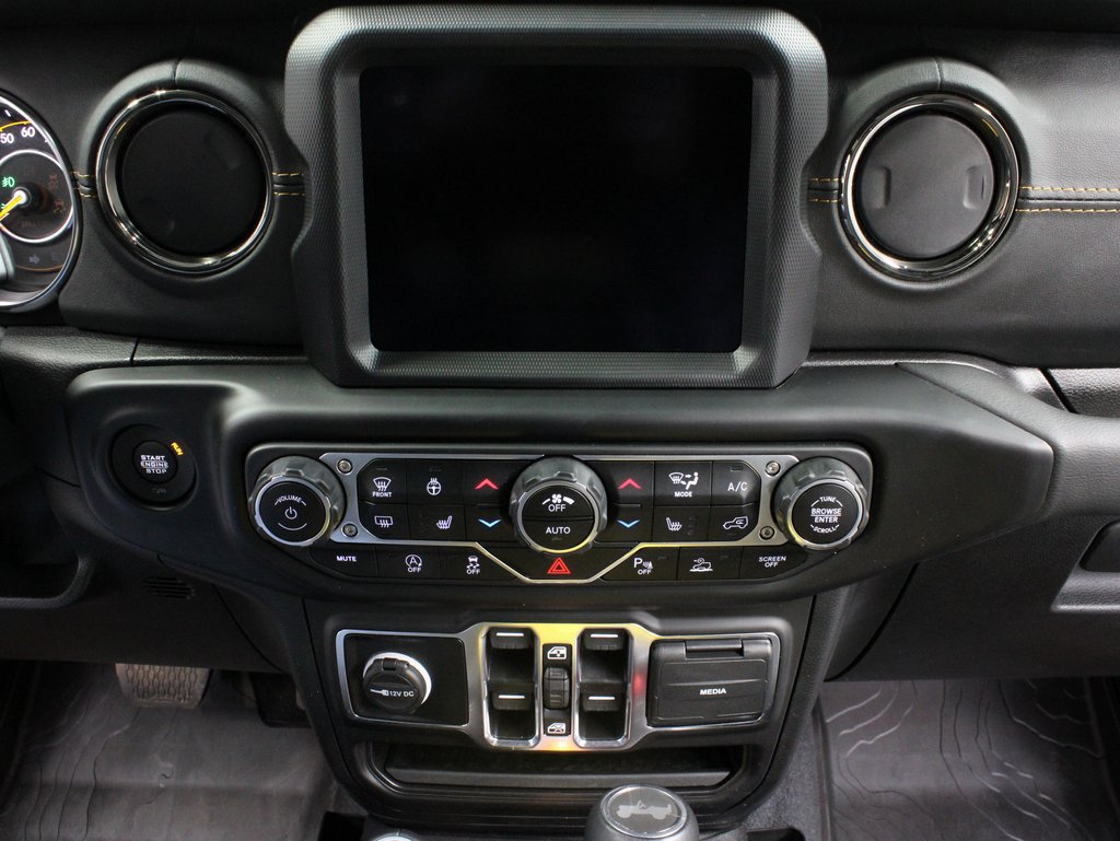Used 2023 Jeep Wrangler Unlimited Sahara AWD/4WD image 14