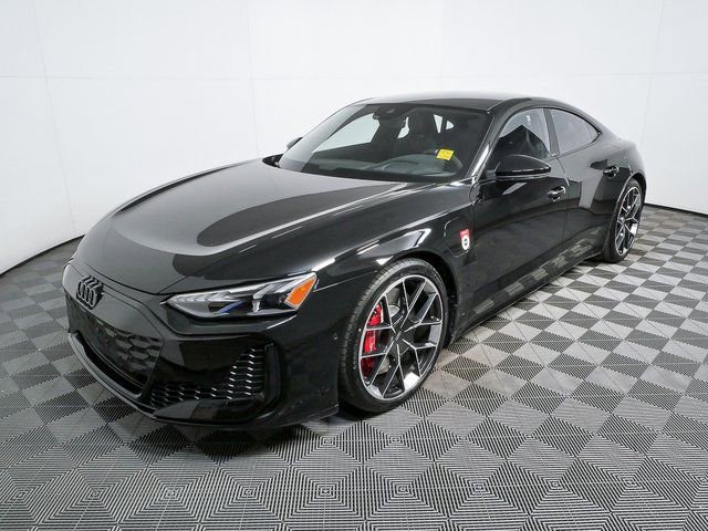 New 2026 Audi RS e-tron GT performance image 32