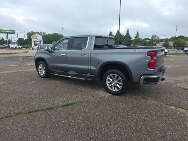 Used 2021 Chevrolet Silverado 1500 LTZ w/ Safety Package II AWD/4WD image 3