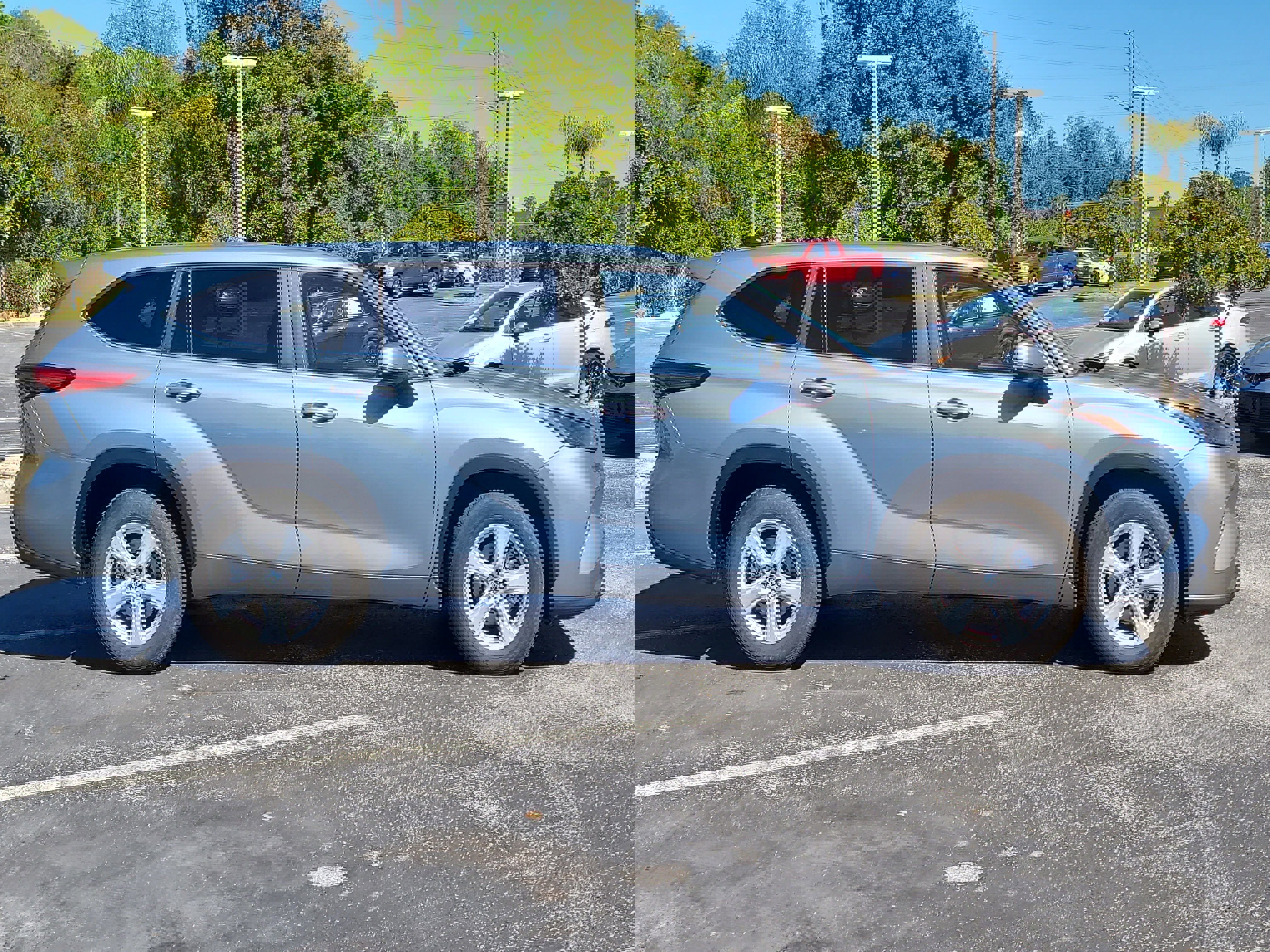 Used 2023 Toyota Highlander LE image 8