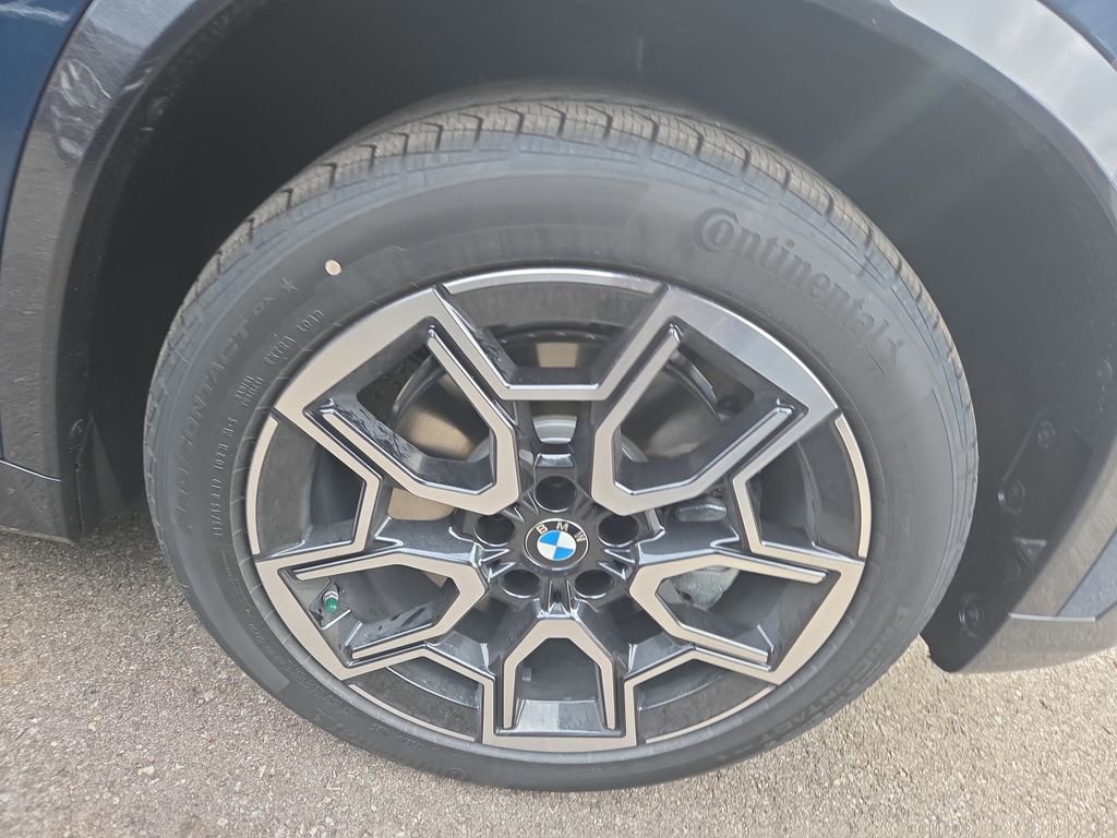 New 2026 BMW X1 xDrive28i w/ Technology Package image 2