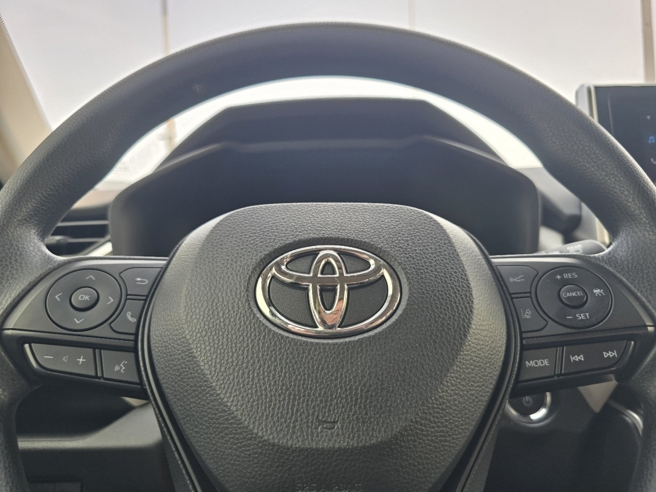 Certified 2025 Toyota RAV4 XLE AWD/4WD image 24