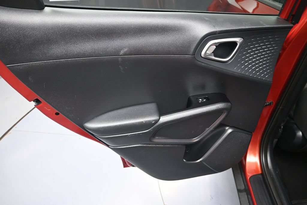 Certified 2021 Kia Soul S FWD image 25