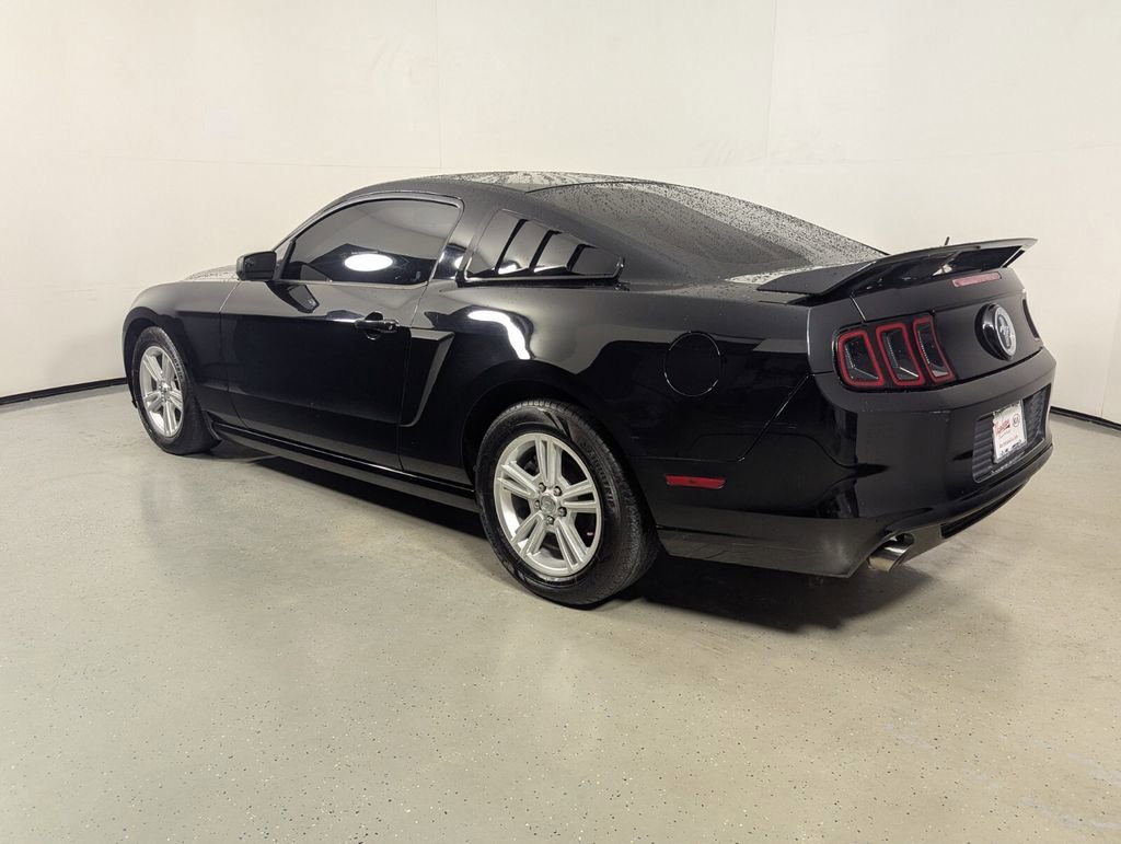 Used 2014 Ford Mustang Coupe RWD image 5