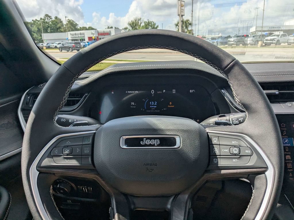 New 2026 Jeep Grand Cherokee Limited AWD/4WD image 24