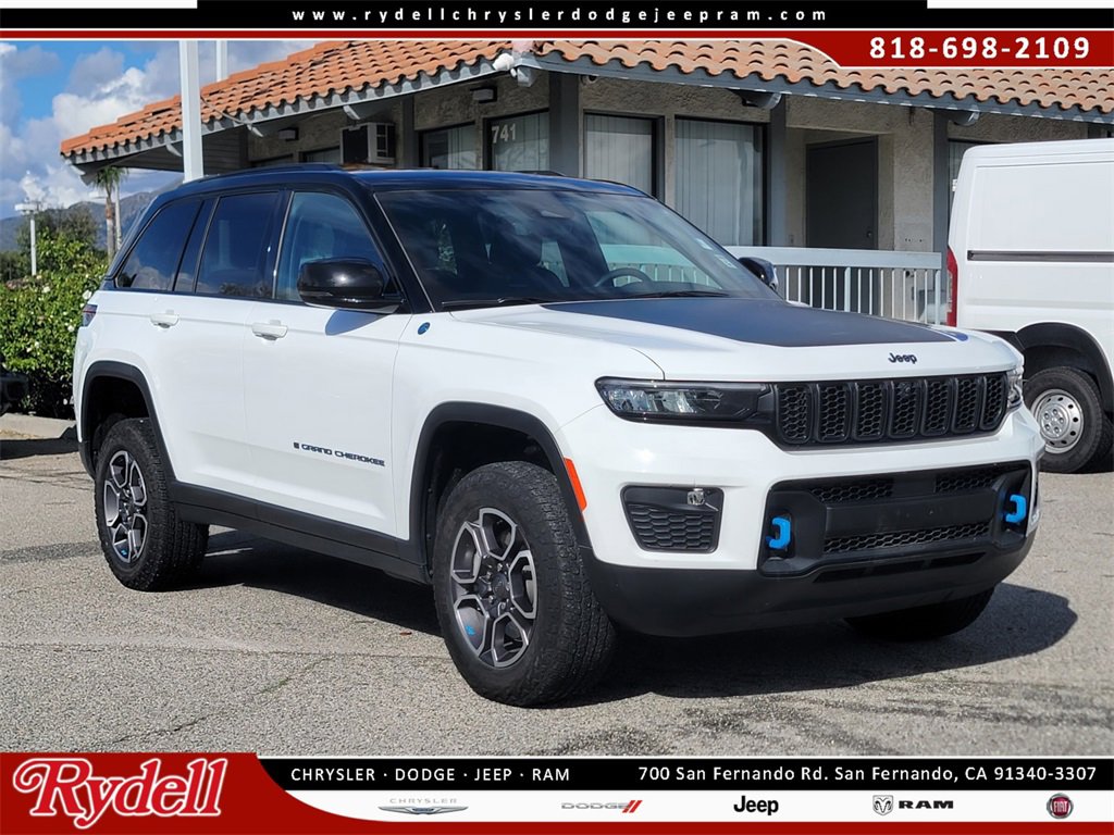 Used 2022 Jeep Grand Cherokee Trailhawk image 1
