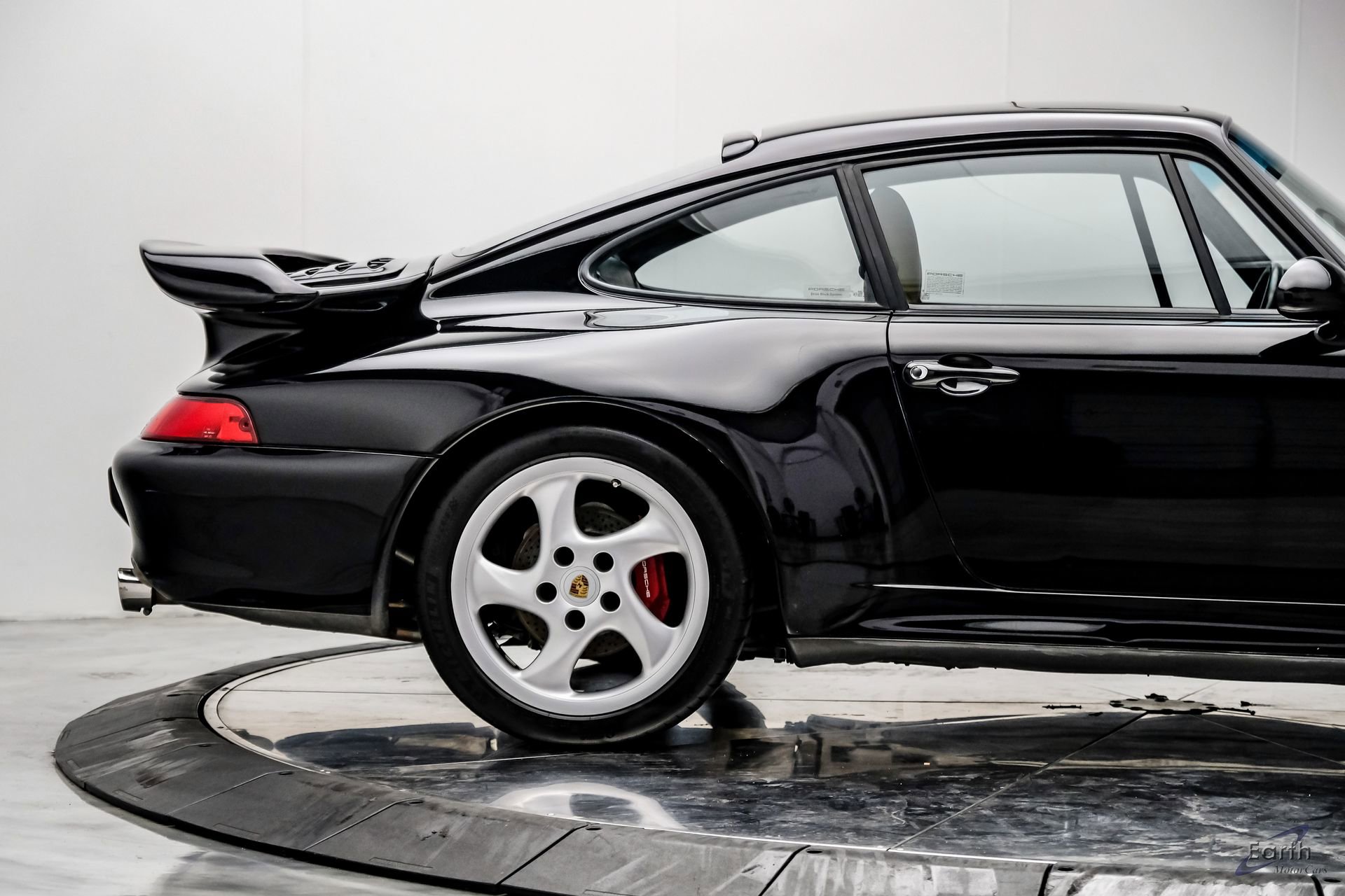 Used 1997 Porsche 911 Carrera S RWD image 27
