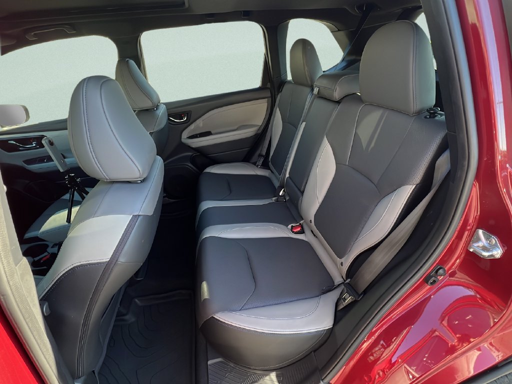Used 2025 Subaru Forester Limited AWD/4WD image 10