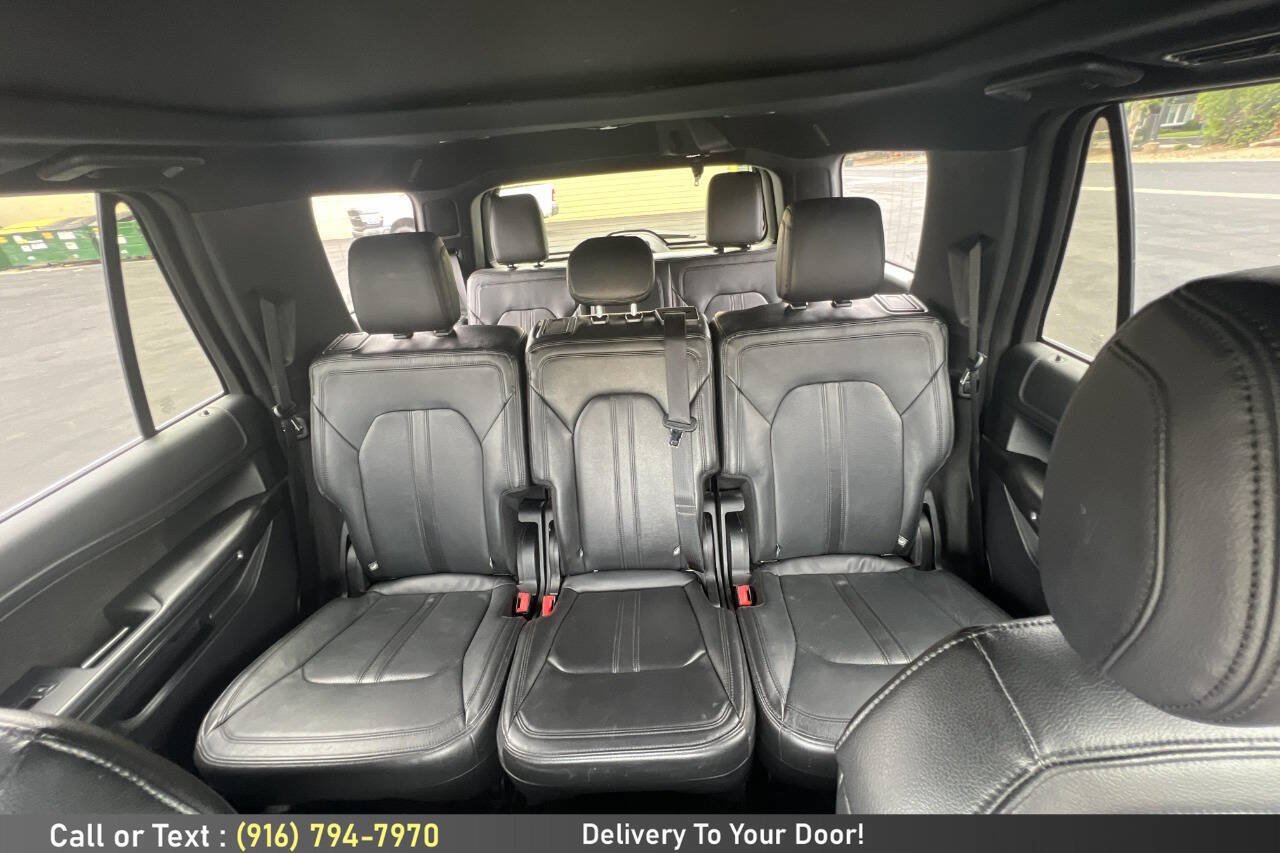 Used 2018 Ford Expedition Limited w/ Equipment Group 301A AWD/4WD image 30
