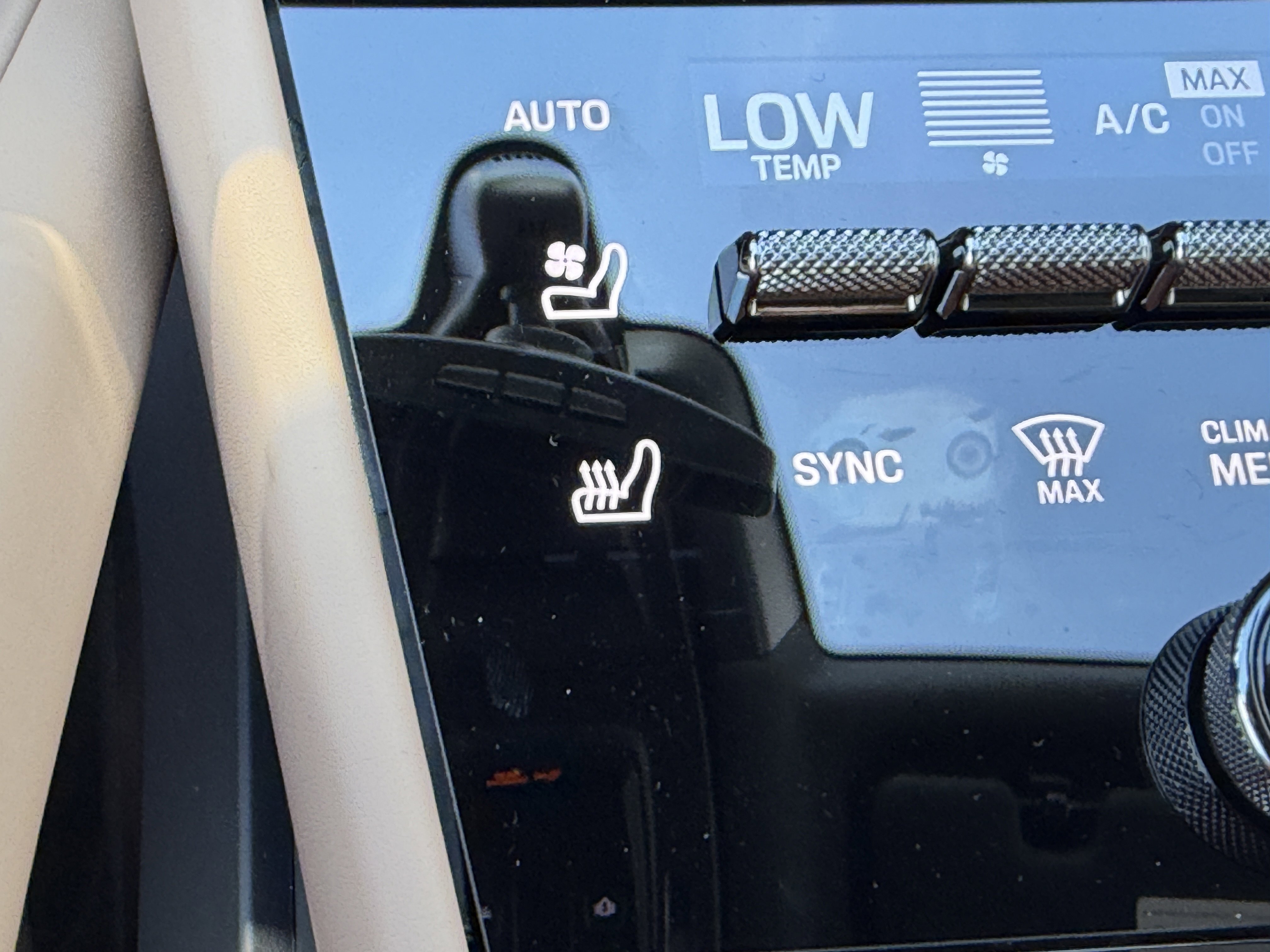 Certified 2024 Porsche Cayenne S AWD/4WD image 30