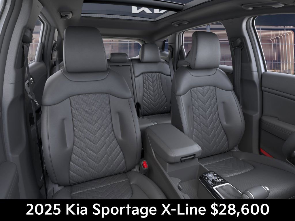 Used 2025 Kia Sportage X-Line w/ Premium Package image 15