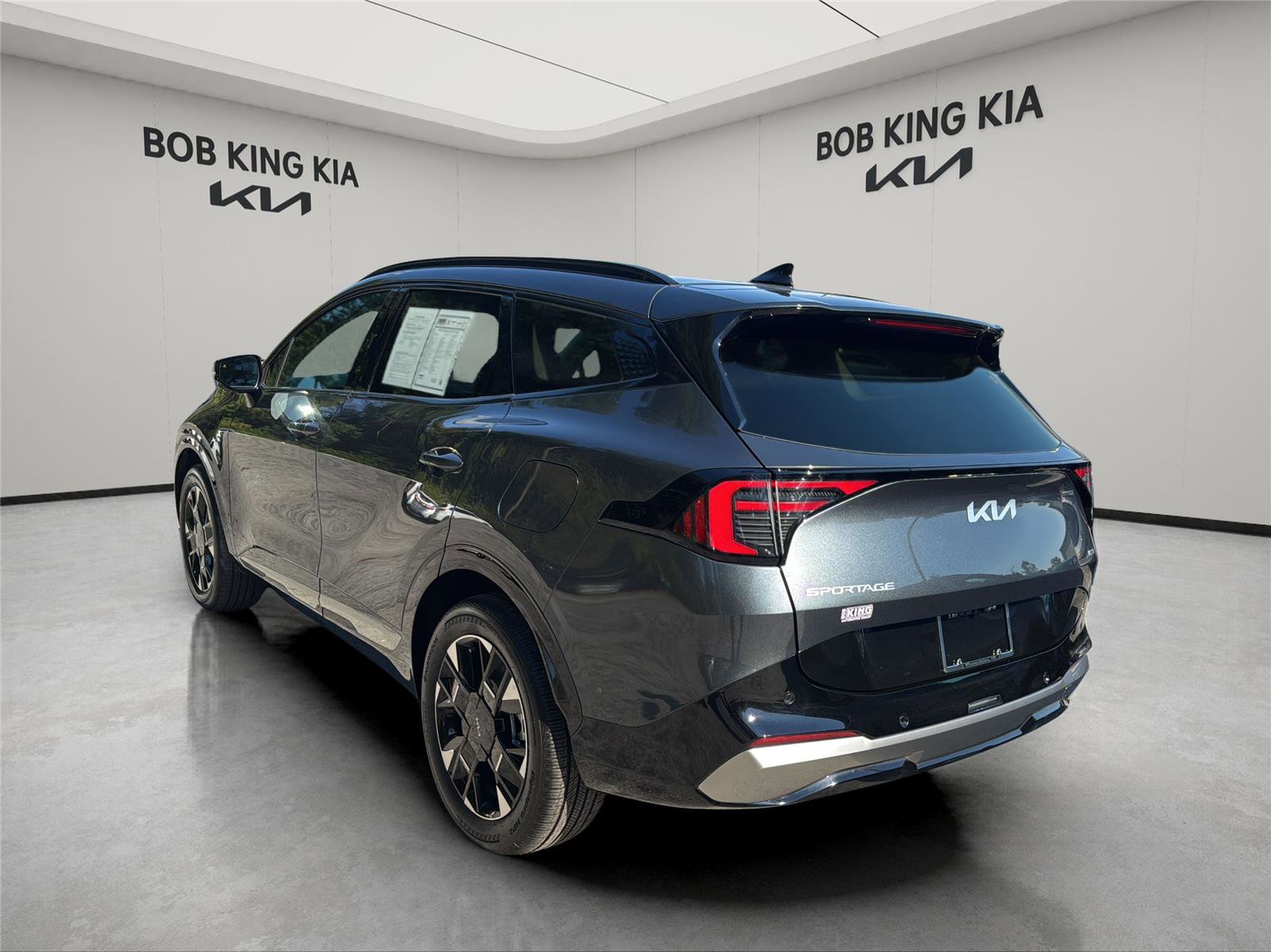 Used 2026 Kia Sportage SX Prestige image 3
