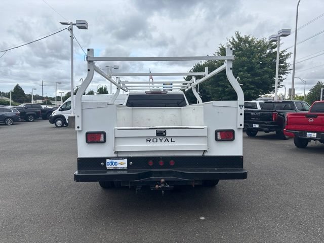 Used 2024 Chevrolet Silverado 3500 LT AWD/4WD image 4