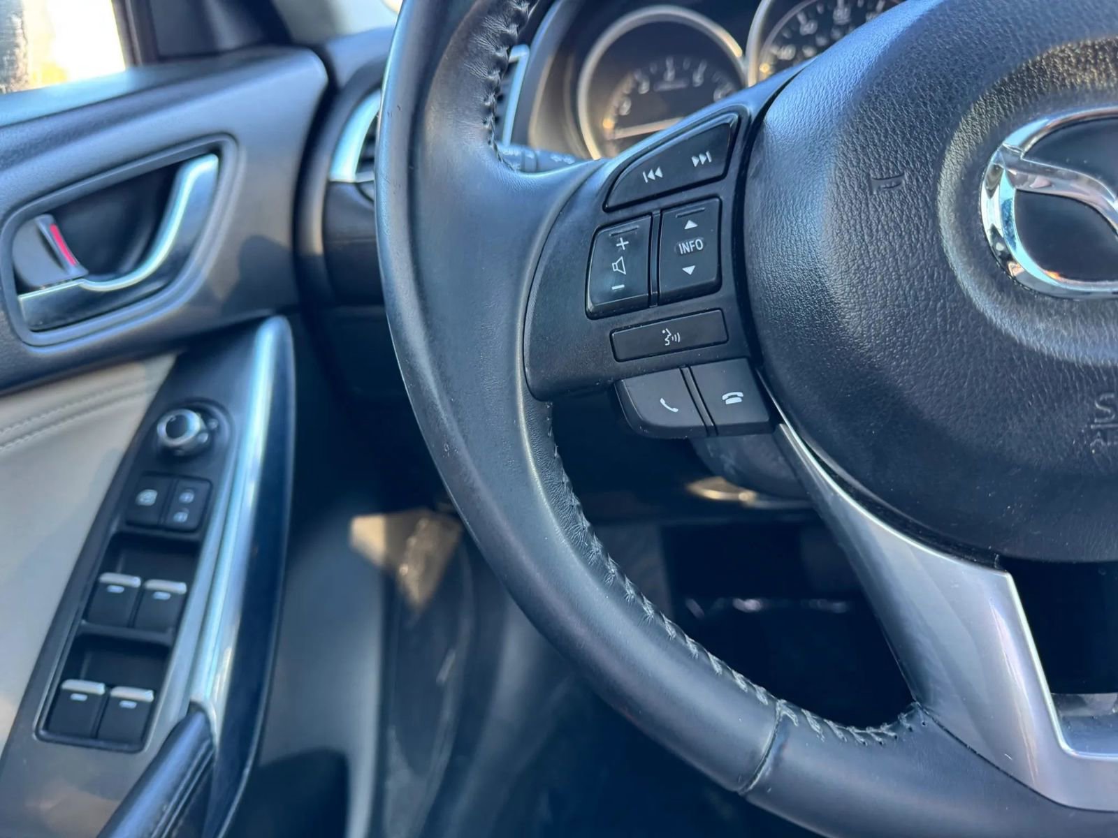 Used 2016 MAZDA MAZDA6 Touring image 33