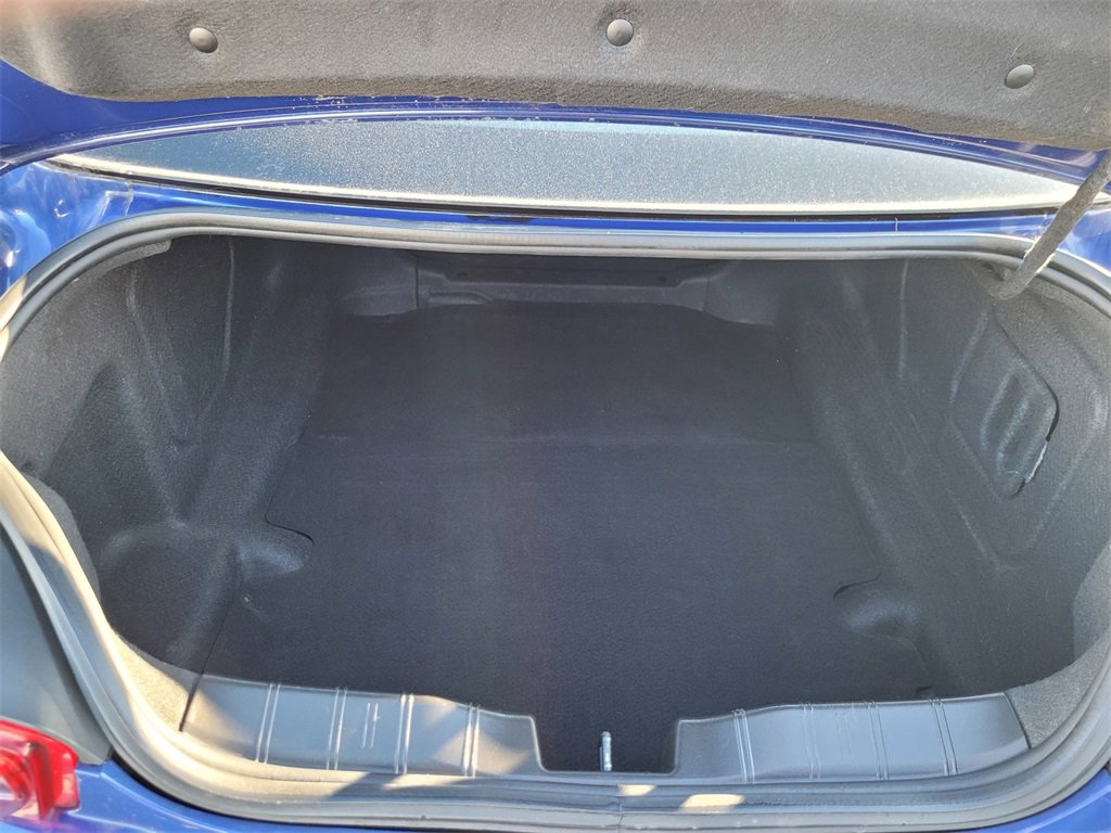 Used 2021 Chevrolet Camaro LS image 10