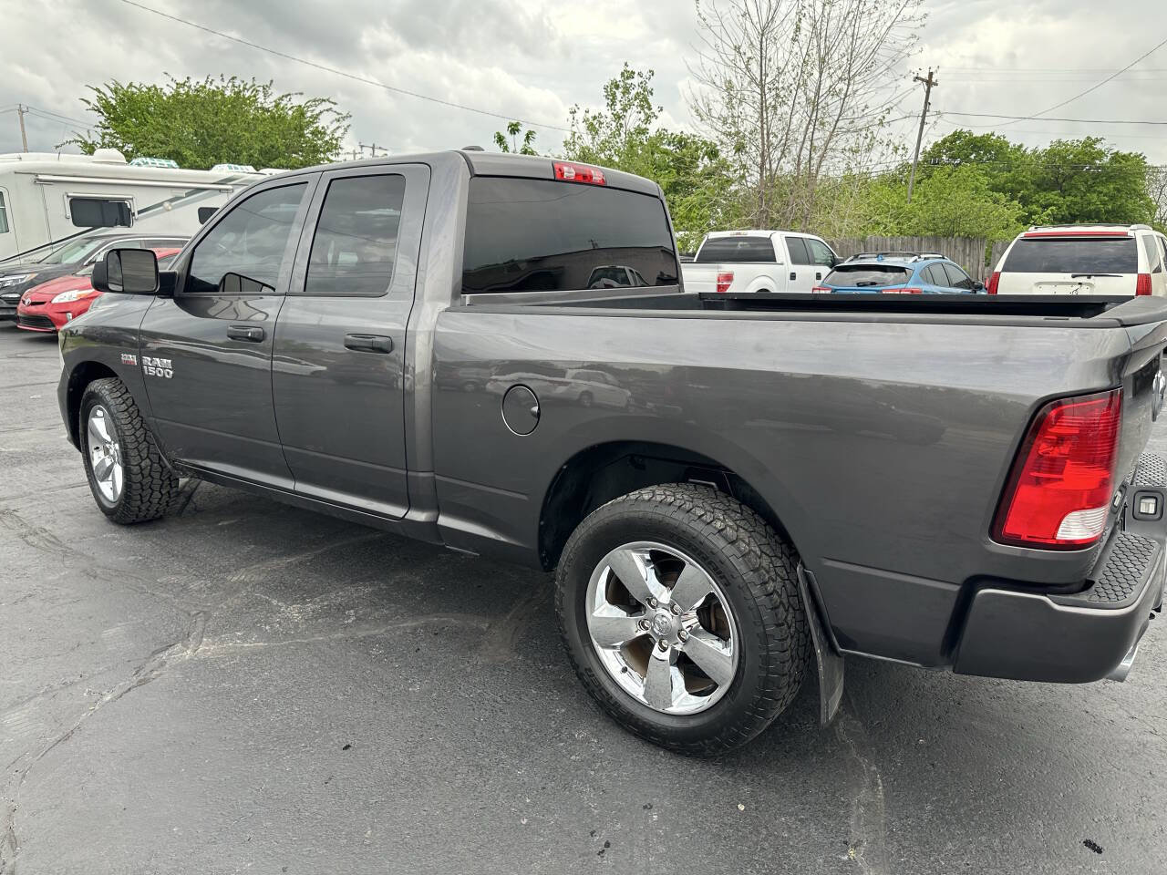 Used 2014 RAM 1500 Express image 9