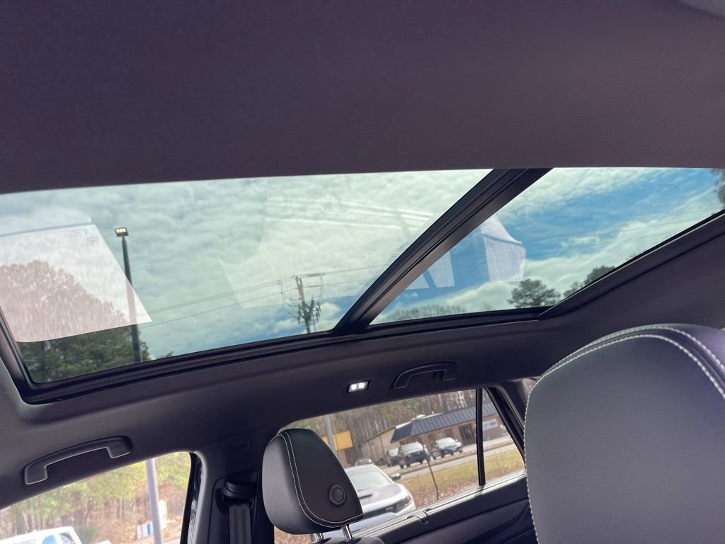New 2026 Volkswagen Atlas Cross Sport SE AWD/4WD image 17