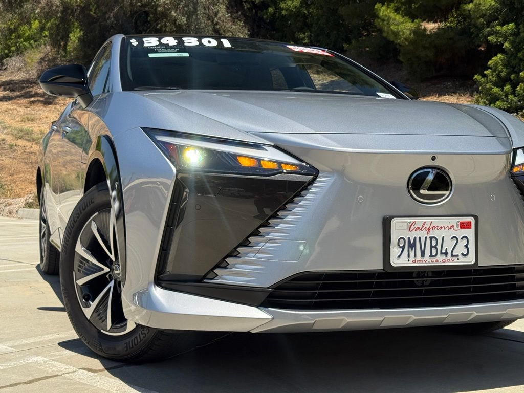Certified 2024 Lexus RZ 300e Premium w/ Technology Package FWD image 7