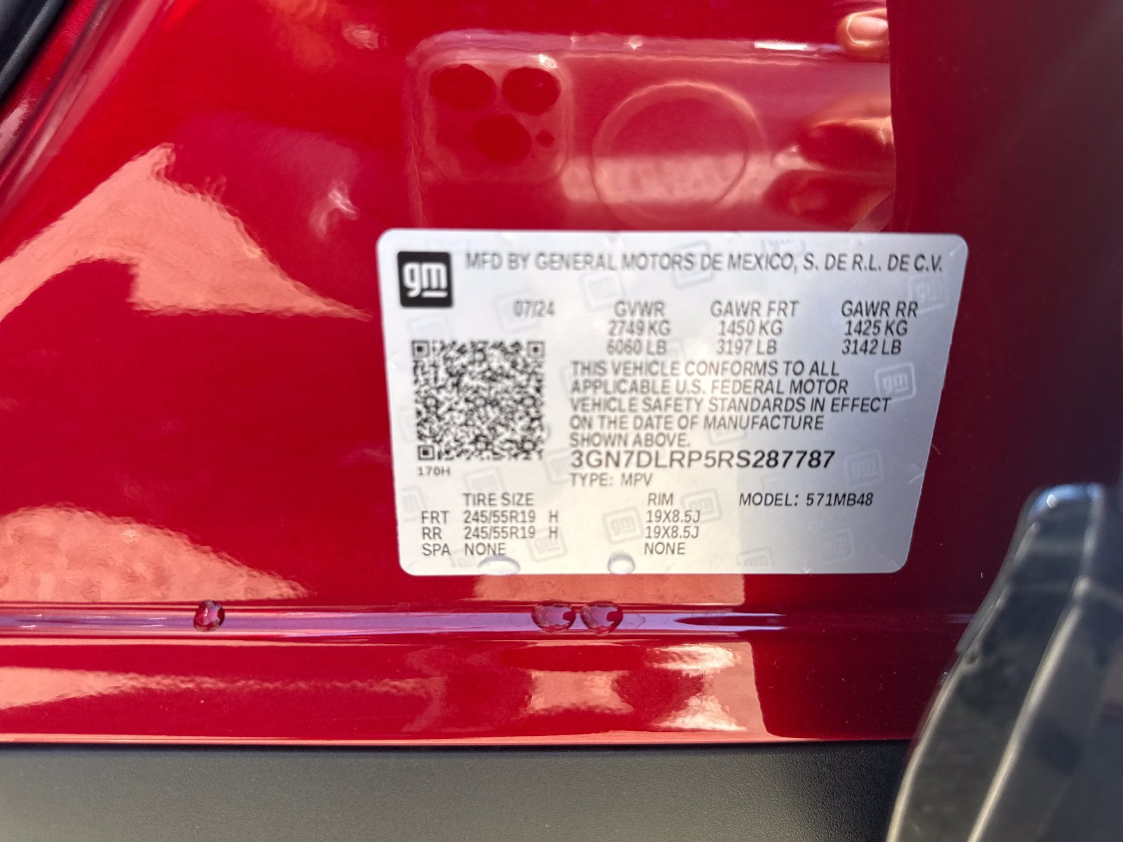 Used 2024 Chevrolet Equinox EV LT w/ LPO, Trailering Package FWD image 30