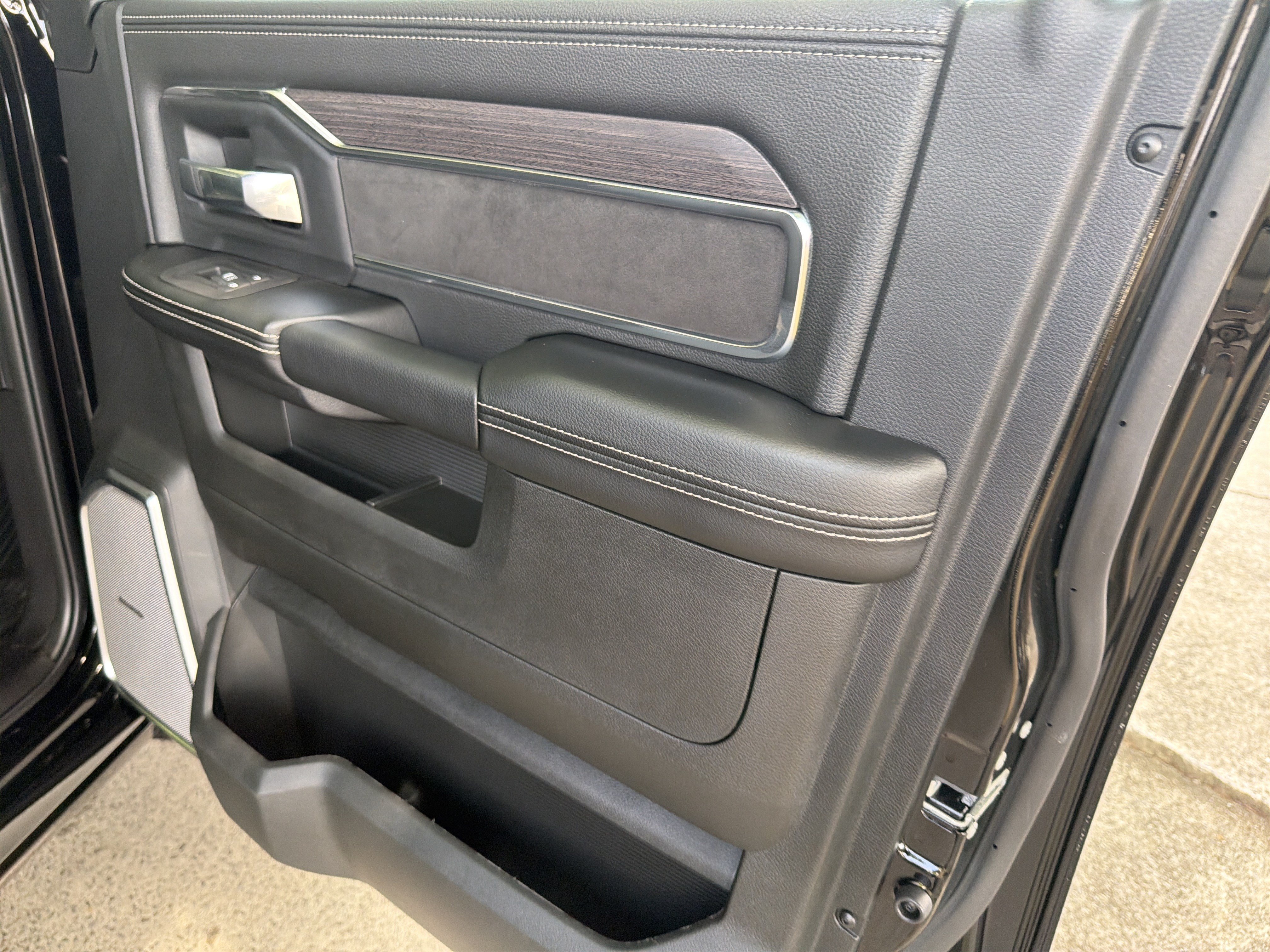 New 2026 RAM 5500 4x4 Crew Cab w/ Laramie Trim Package image 14