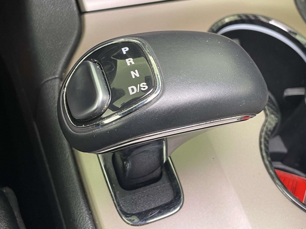 Used 2014 Jeep Grand Cherokee Limited AWD/4WD image 31