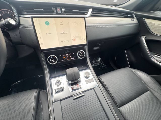 Used 2024 Jaguar F-PACE R-Dynamic S AWD/4WD image 3