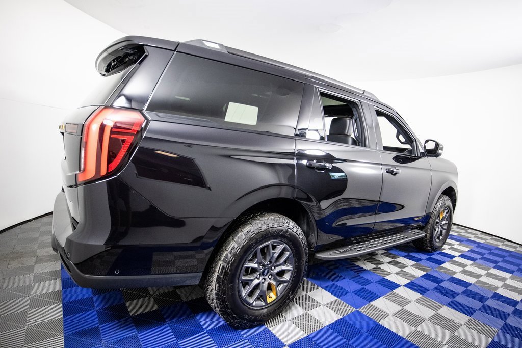 Used 2025 Ford Expedition Tremor image 5