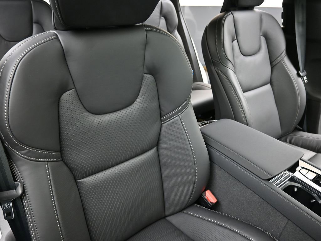 New 2026 Volvo XC90 B6 Ultra w/ Protection Package Premier image 14