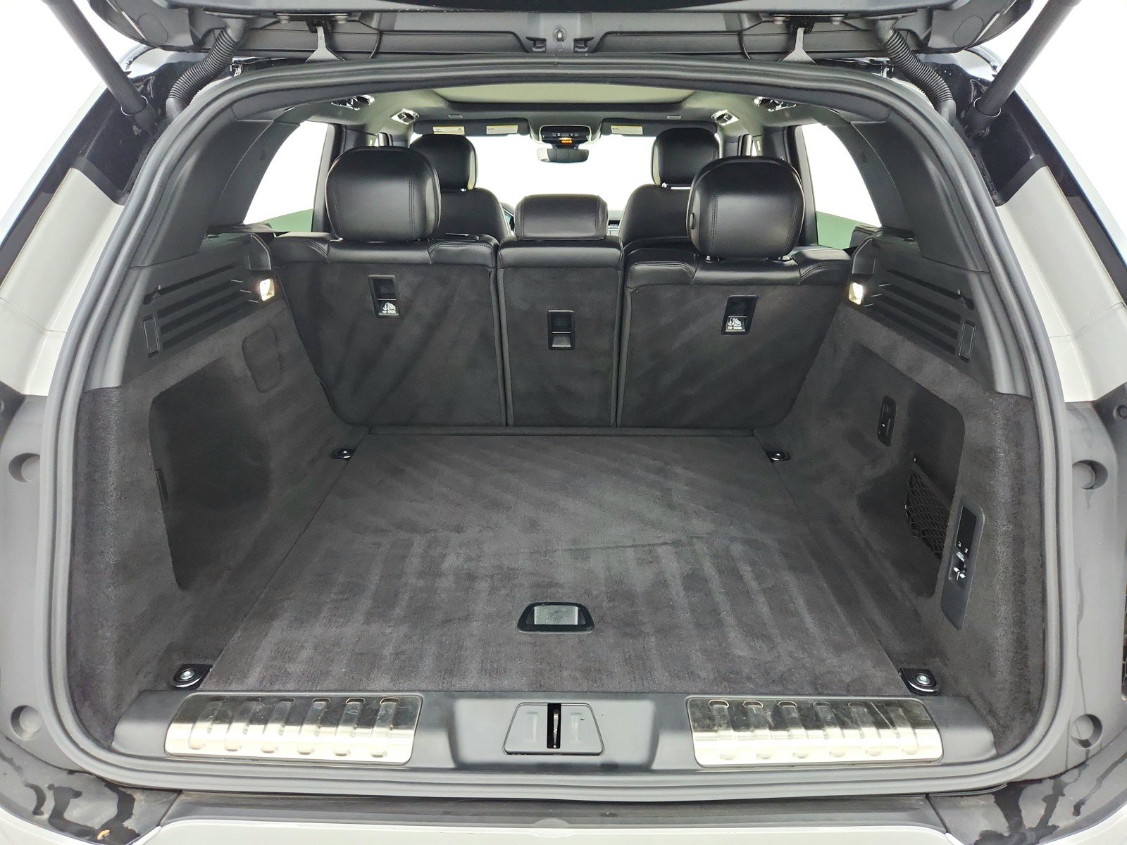 Used 2025 Land Rover Range Rover Sport Dynamic SE image 31