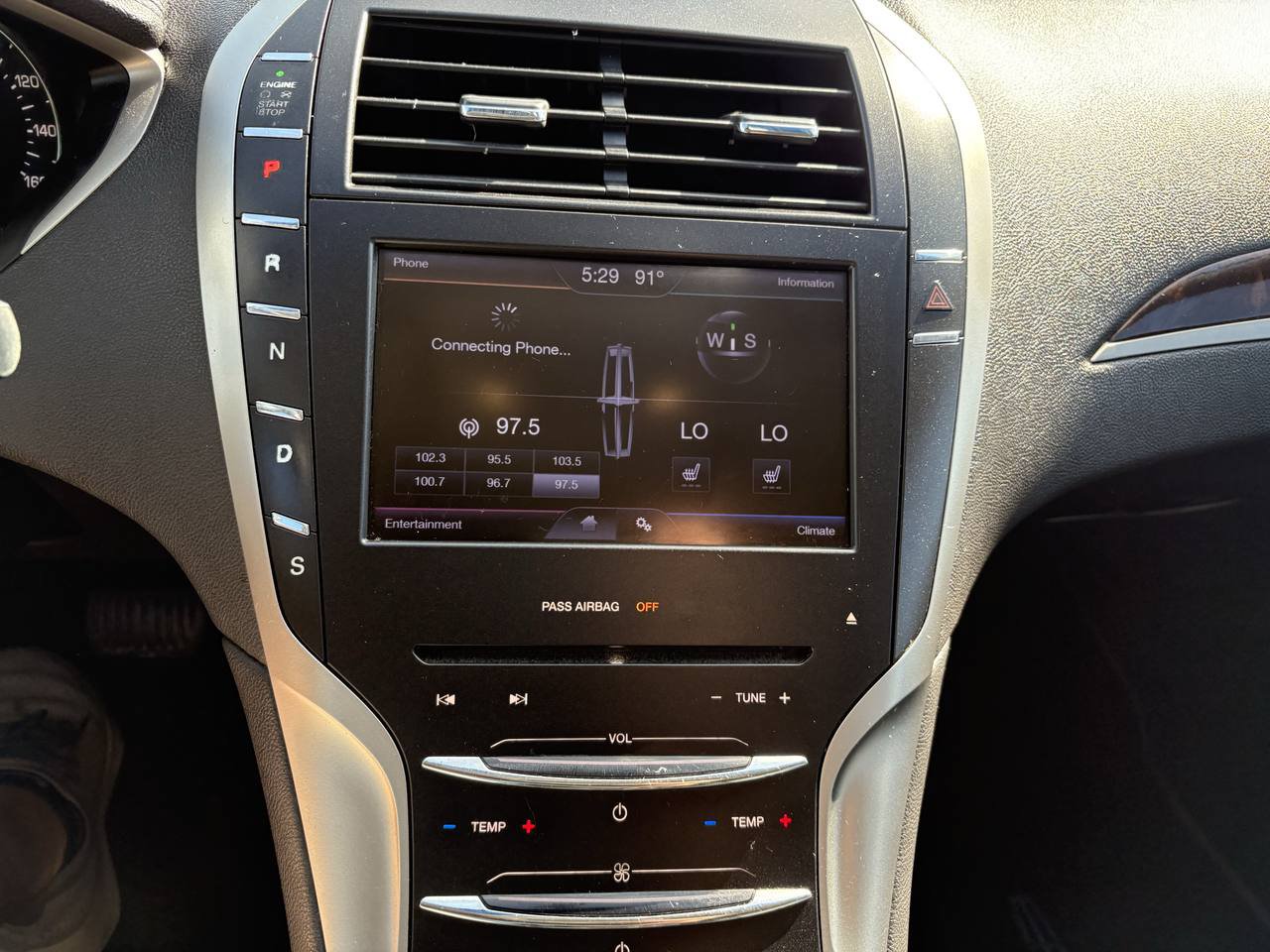 Used 2013 Lincoln MKZ FWD image 14