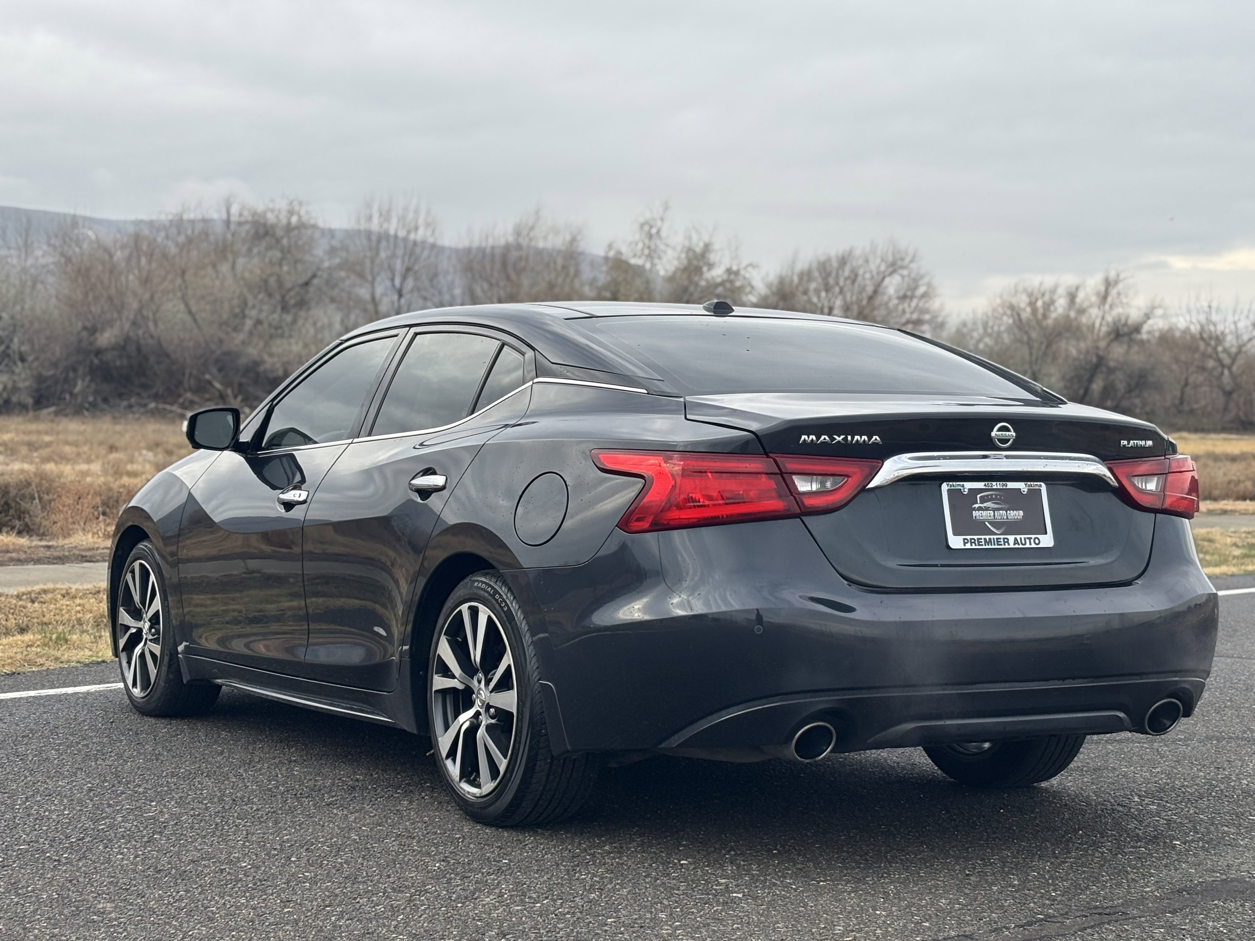 Used 2017 Nissan Maxima Platinum FWD image 9