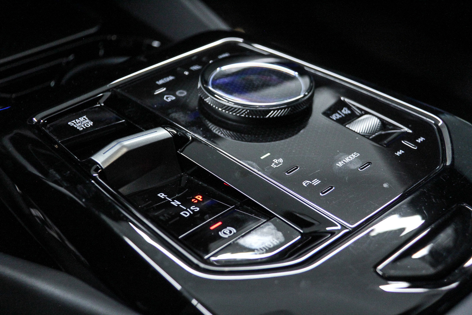 Certified 2024 BMW 530i 530i w/ M Sport Package image 20