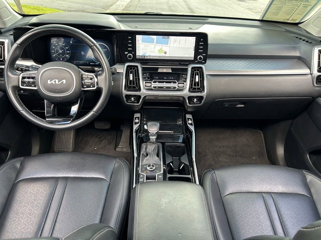 Used 2023 Kia Sorento SX image 11