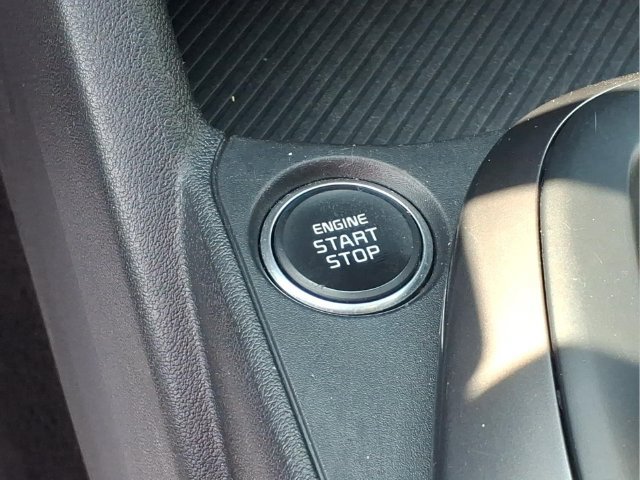 Used 2025 Kia K4 FWD image 12