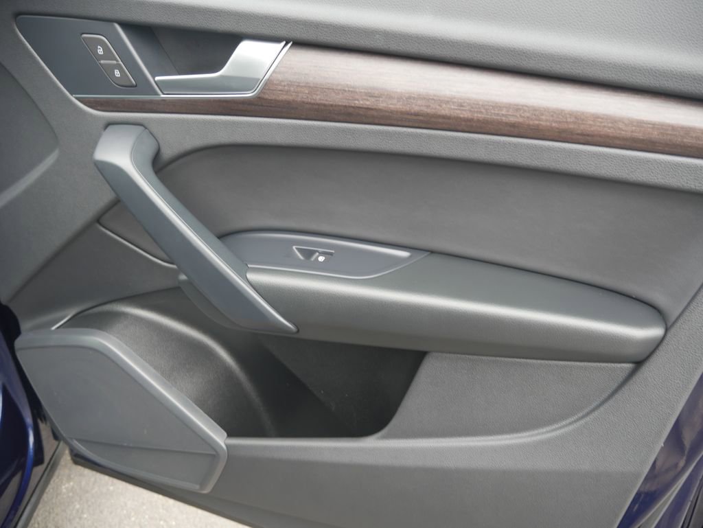 Certified 2023 Audi Q5 2.0T Premium w/ Convenience Package image 29