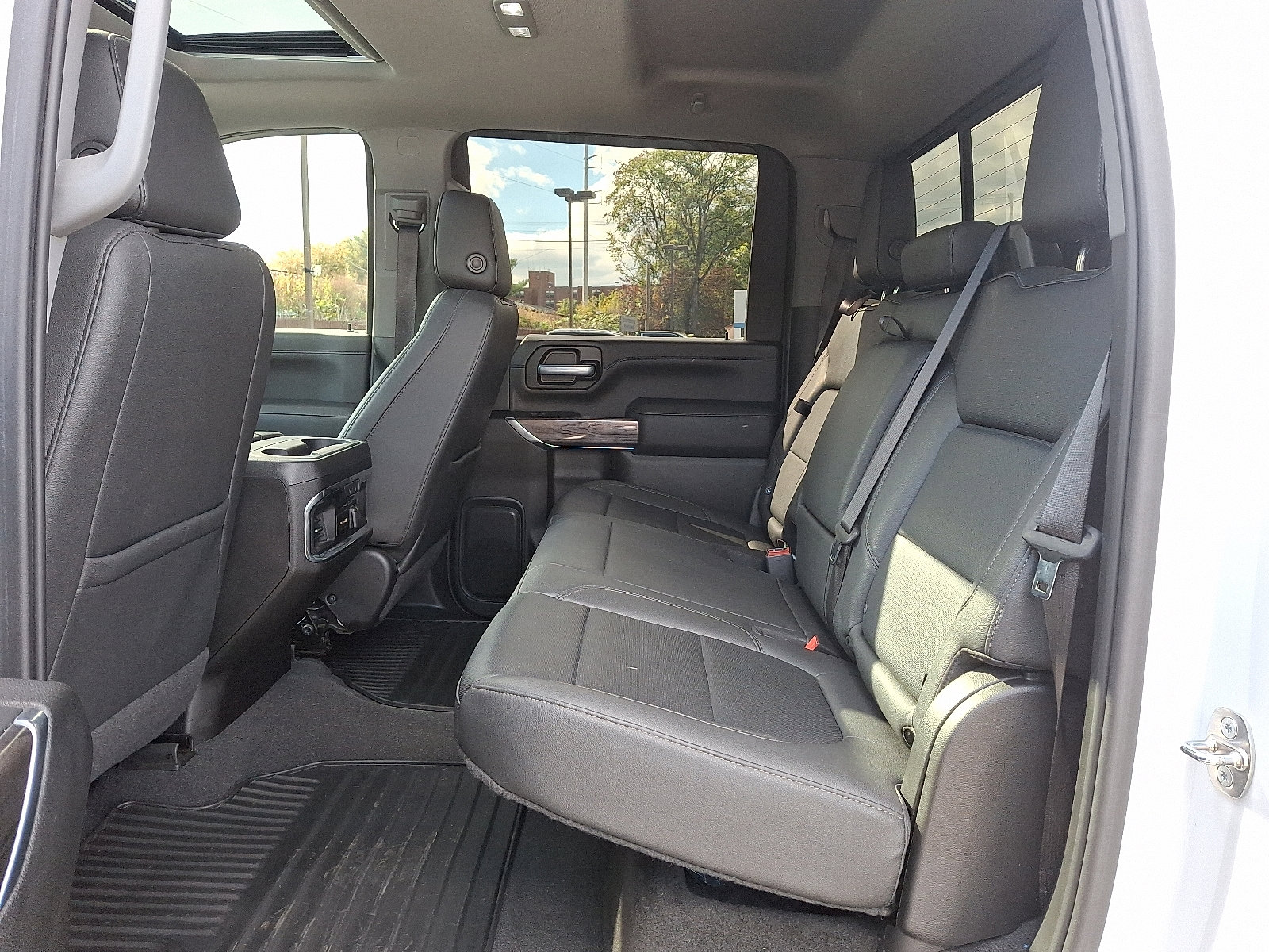 Certified 2023 Chevrolet Silverado 3500 LTZ w/ LTZ Plus Package image 10